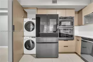 1450 Brickell Bay, Miami, FL 33131 - Photo 11