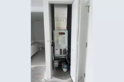 185 SW 7th #3900, Miami, FL 33130 - Photo 13