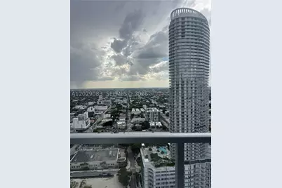185 SW 7th #3900, Miami, FL 33130 - Photo 9