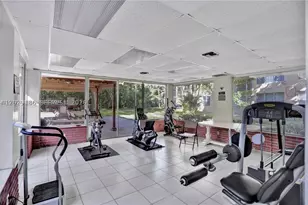 17890 W Dixie501, North Miami Beach, FL 33160 - Photo 21