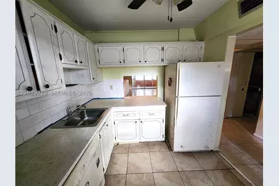 7787 Golf Circle #109, Margate, FL 33063 - Photo 5