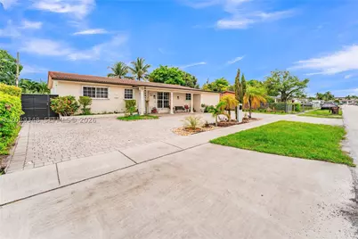 884 W 72nd, Hialeah, FL 33014 - Photo 17
