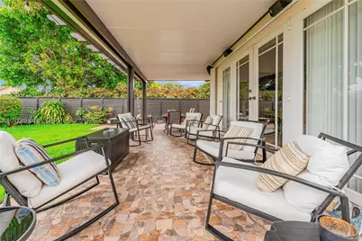 884 W 72nd, Hialeah, FL 33014 - Photo 51