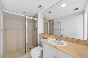 325 S Biscayne, Miami, FL 33131 - Photo 19
