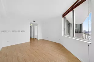 325 S Biscayne, Miami, FL 33131 - Photo 15