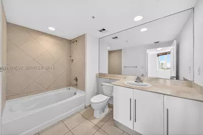 325 S Biscayne #2219, Miami, FL 33131 - Photo 17
