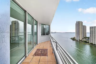 325 S Biscayne #2219, Miami, FL 33131 - Photo 3