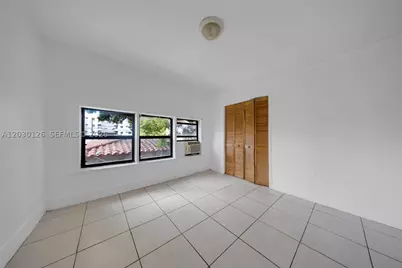 1035 NW 4th, Miami, FL 33128 - Photo 31