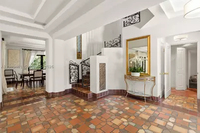 5860 Pine Tree, Miami Beach, FL 33140 - Photo 11
