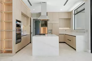 1380 Hollywood, Hollywood, FL 33019 - Photo 3