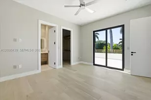 1380 Hollywood, Hollywood, FL 33019 - Photo 29