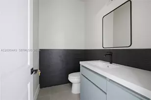 131 Miami Gardens, West Park, FL 33023 - Photo 23