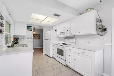 4923 NW 55th, Tamarac, FL 33319 - Photo 13