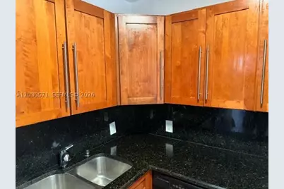 3301 N Country Club #407, Aventura, FL 33180 - Photo 3