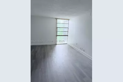 3301 N Country Club #407, Aventura, FL 33180 - Photo 7
