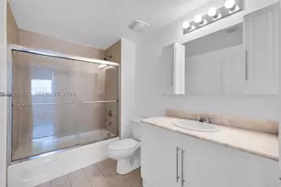 275 NE 18th, Miami, FL 33132 - Photo 19