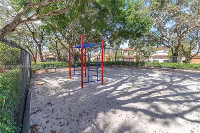 1393 Barcelona #4-26, Weston, FL 33327 - Photo 25