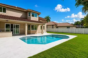 852 Heritage, Weston, FL 33326 - Photo 3