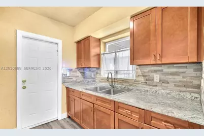 1236 Jann, Opa Locka, FL 33054 - Photo 13