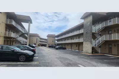 5021 W Oakland Park #313, Lauderdale Lakes, FL 33313 - Photo 3