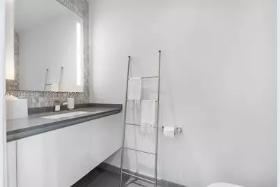 88 SW 7th #3208, Miami, FL 33130 - Photo 15