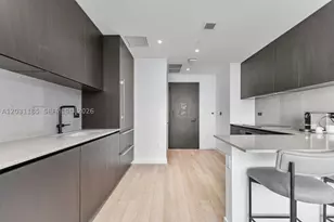 20 NE 11th, Miami, FL 33132 - Photo 13