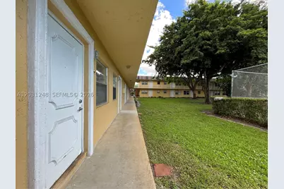 5192 NE 6th #802, Oakland Park, FL 33334 - Photo 11