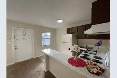 5192 NE 6th #802, Oakland Park, FL 33334 - Photo 3