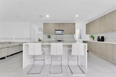 6750 NW 103rd, Doral, FL 33178 - Photo 7