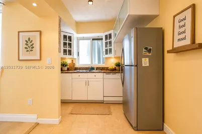 5900 Collins #601, Miami Beach, FL 33140 - Photo 17