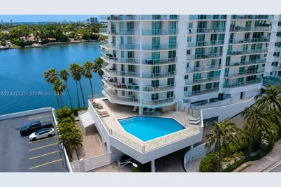 5900 Collins #601, Miami Beach, FL 33140 - Photo 31