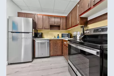 3101 N Country Club #209, Aventura, FL 33180 - Photo 9
