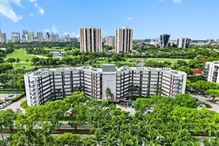 3101 N Country Club, Aventura, FL 33180 - Photo 1