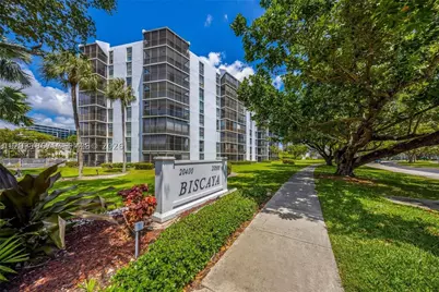 20400 Country Club #203, Aventura, FL 33180 - Photo 15