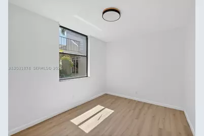 20300 W Country Club #106-3, Aventura, FL 33180 - Photo 47
