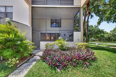 20300 W Country Club #106-3, Aventura, FL 33180 - Photo 27