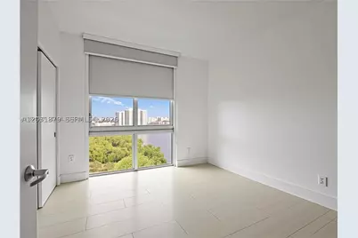 16385 Biscayne #1615, North Miami Beach, FL 33160 - Photo 13