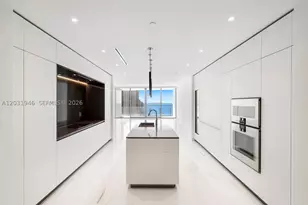 300 Biscayne Blvd, Miami, FL 33131 - Photo 11