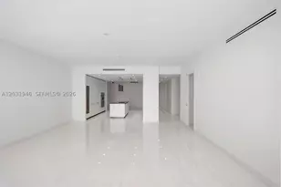300 Biscayne Blvd, Miami, FL 33131 - Photo 19