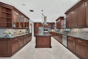 830 Hawthorn, Weston, FL 33327 - Photo 7