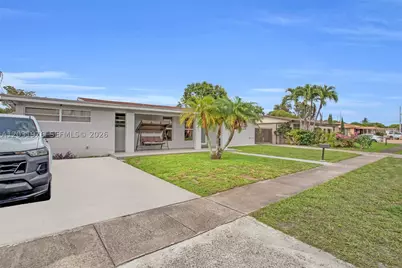 855 W 70th, Hialeah, FL 33014 - Photo 3