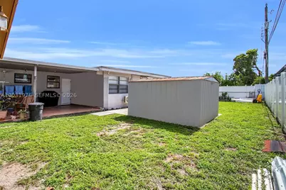 855 W 70th, Hialeah, FL 33014 - Photo 35
