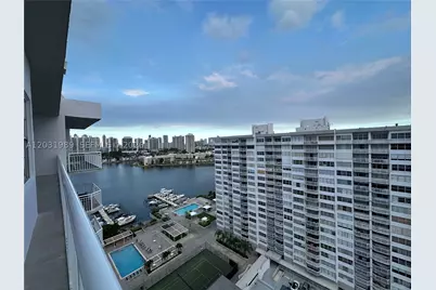 18051 Biscayne #PH05, Aventura, FL 33160 - Photo 5
