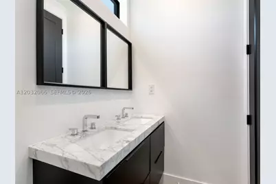227 NW 39th, Miami, FL 33127 - Photo 15