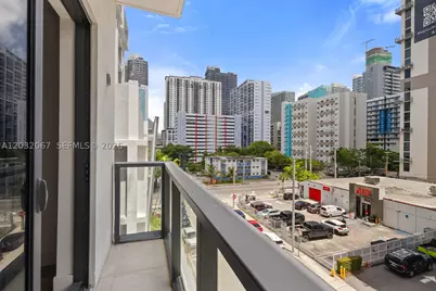239 SW 9th #301, Miami, FL 33130 - Photo 5
