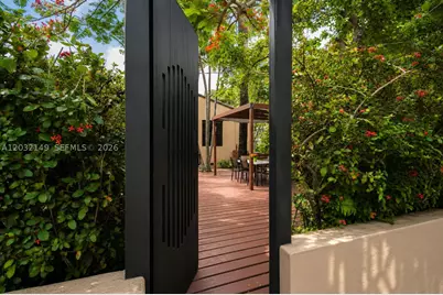 4230 Royal Palm, Miami Beach, FL 33140 - Photo 15