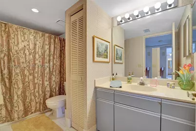 11100 SW 15th, Davie, FL 33324 - Photo 13