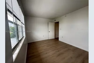 12215 W Dixie #306, North Miami, FL 33161 - Photo 5