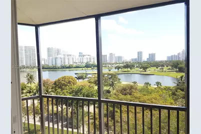 3475 N Country Club #805, Aventura, FL 33180 - Photo 5