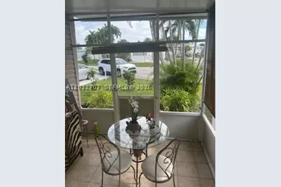 8721 SW 22nd, Davie, FL 33324 - Photo 5